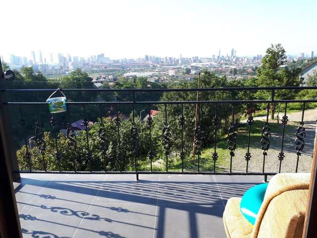 Гостевой дом House with Sea and City View Батуми-9